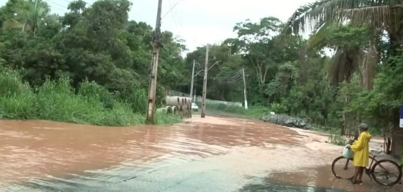 Iterdição devido a fortes chuvas