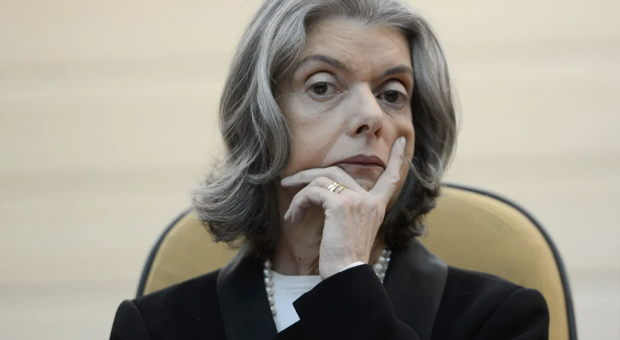 Ministra Cármen Lúcia