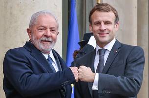 Presidente Lula e Emmanuel Macron, presidente da França. (Foto: Reprodução/Redes Sociais)