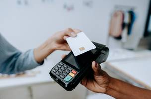 Cartão de crédito (Foto: Andreswd/iStock)