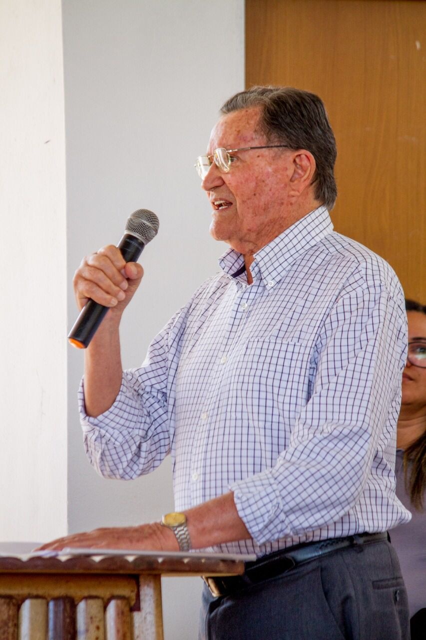 Hélio Paranaguá, piauiense de Corrente, introduziu as raças de gado Nelore e Gir no Piauí.