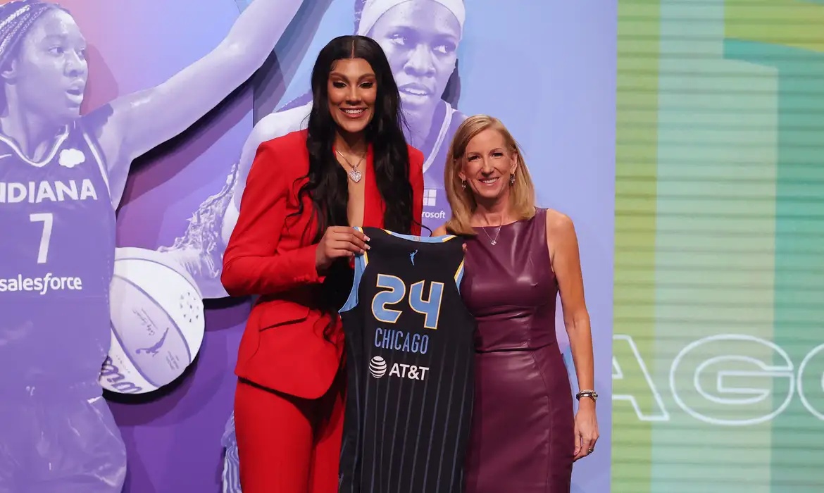 Kamilla Cardoso defenderá o Chicago Sky