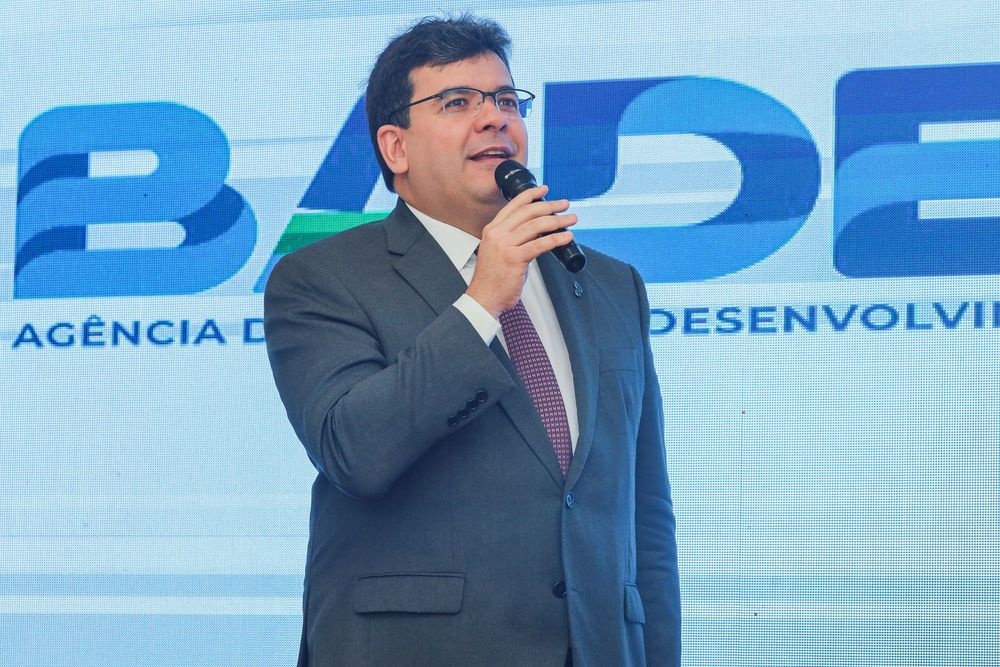 Rafael Fonteles durante a solenidade de liberação de R$ 10 milhões em crédito para pequenos agricultores