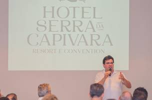 Rafael Fonteles em inauguração do hotel  Serra da Capivara Resort e Convention (Foto: Reprodução)