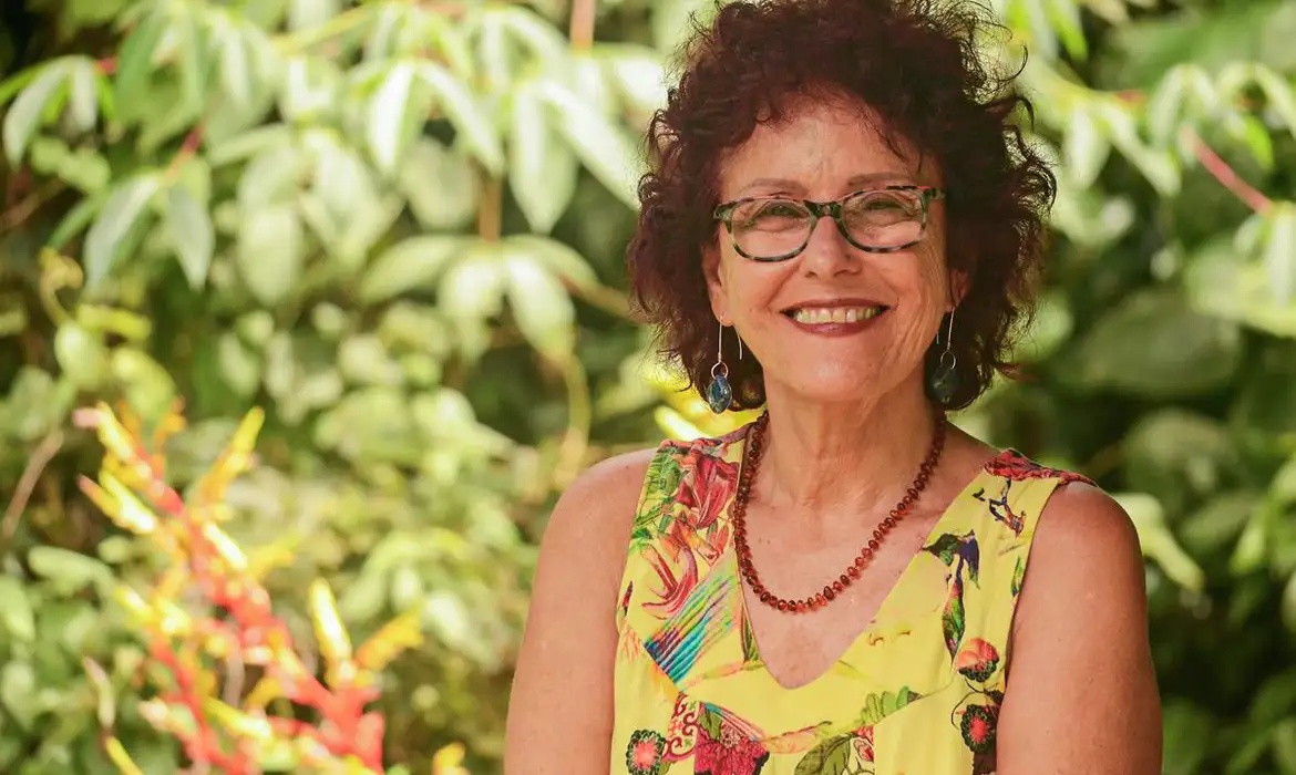Roseana Murray