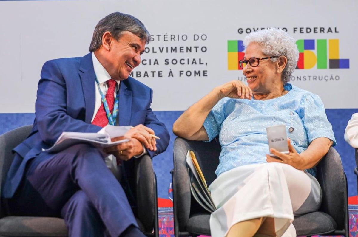 A cara do atraso: esses dois estão juntos desde os tempos do sindicalismo. Herança: o atraso do Piaui analfabeto e miserável