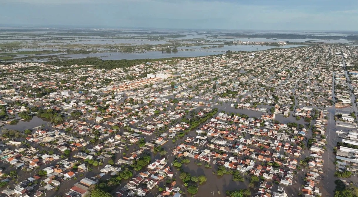 Bairro Mathias Velho, em Canoas (RS), ficou tomado pela água
