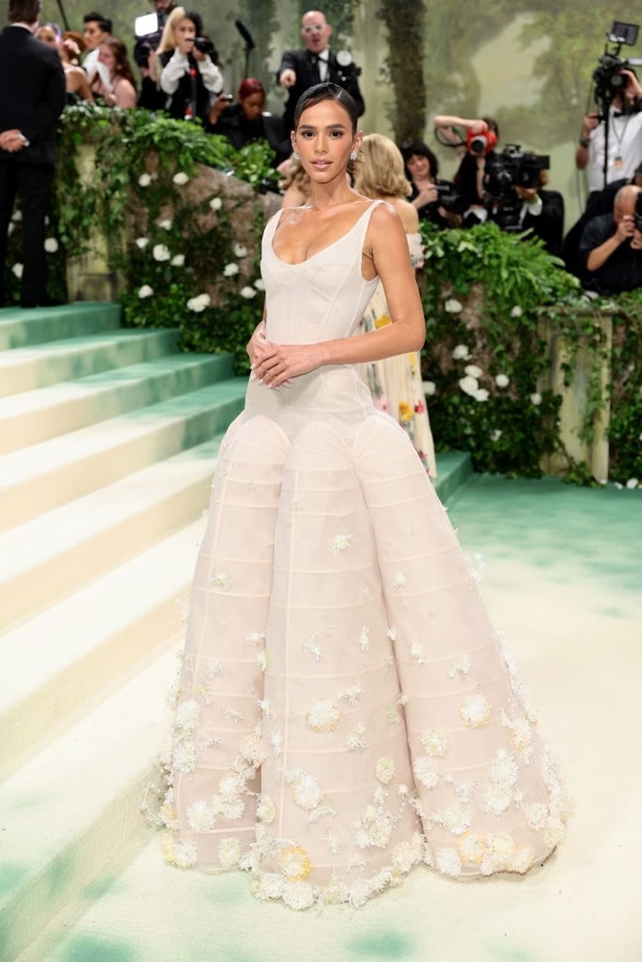 Bruna Marquezine no Met Gala 2024