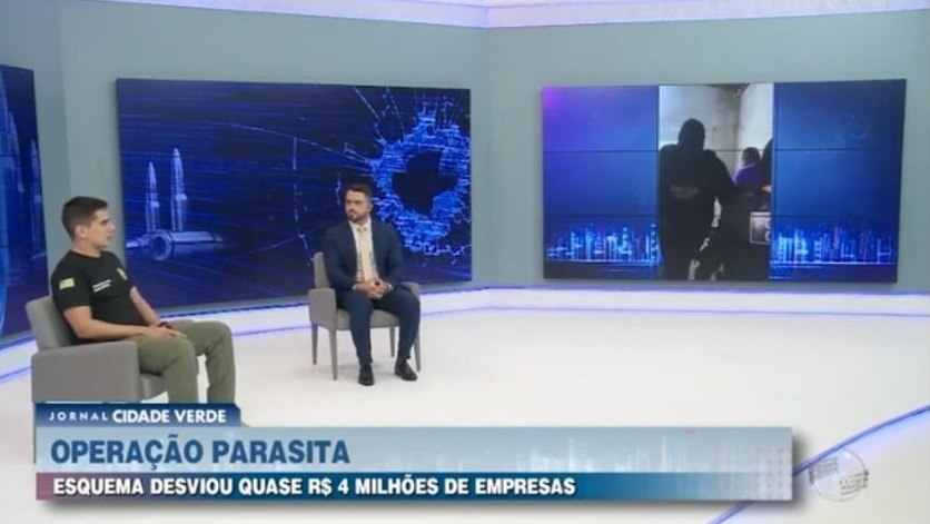 Delegado Yan e o apresentador: “esse alvo específico”, referindo-se ao suposto bandido dono da loja. Jeito moderno de fazer polícia e jornalismo.