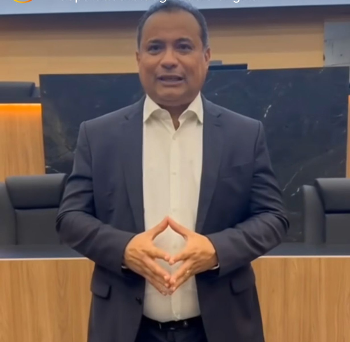 Deputado Evaldo Gomes: como fazer sombra com chapéu alheio não custa nada, ele tira metade do lucro do empresário de ônibus sem dizer quem vai pagar a outra metade