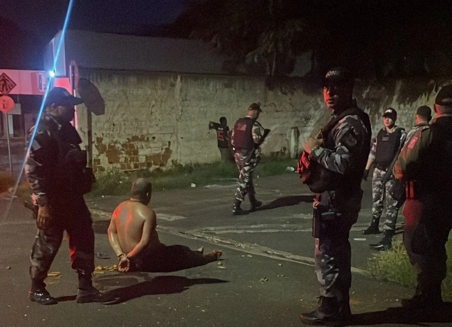 Homens brigam de facão na zona Sul de Teresina e vão parar no HUT
