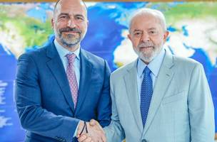 Lula e Dara Khosrowshahi, CEO da Uber (Foto: Ricardo Stuckert)