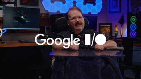 O desenvolvimento do Project Gameface foi inspirado pelo streamer tetraplégico Lance Carr, que colaborou com o Google desde o início do projeto