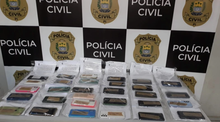Restituição de celulares