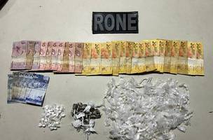 Rone apreende entorpecentes em ponto de venda de drogas na zona Sul (Foto: Divulgação/PM-PI)