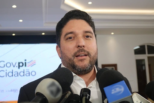 Secretário Nascimento: “a Agespisa foi para os ares”. Certeza do negócio feito sem abertura da licitação