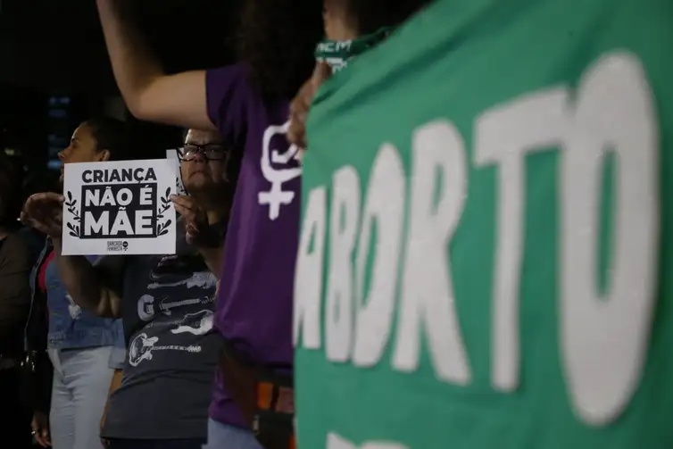 contra PL aborto