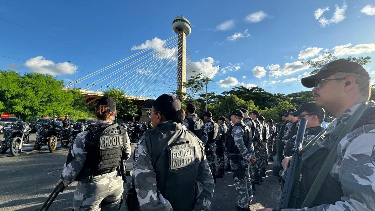 Equipes de policiamento se preparam para garantir a segurança do evento