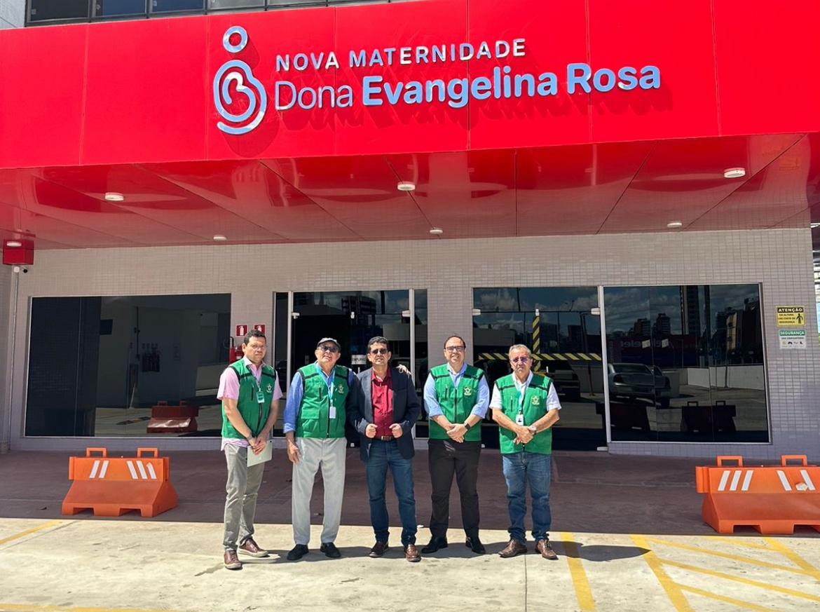 Fiscalização do CRM na nova maternidade D. Evangelina Rosa