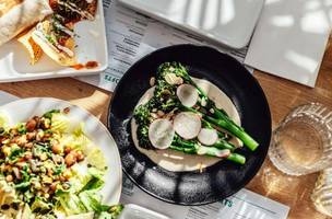 Mudança para negócios veganos demanda suporte social e financeiro (Foto: Reprodução/Getty Imagens)