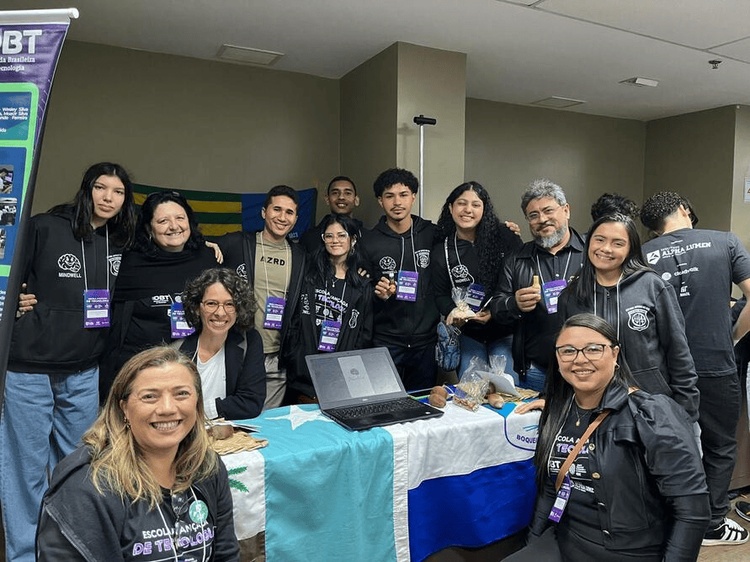 Alunos de Boqueirão do Piauí destacam-se com desenvolvimento de aplicativo de saúde mental.