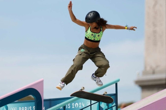 Aos 16 anos, atleta maranhense celebra sua segunda medalha olímpica após emocionante final.