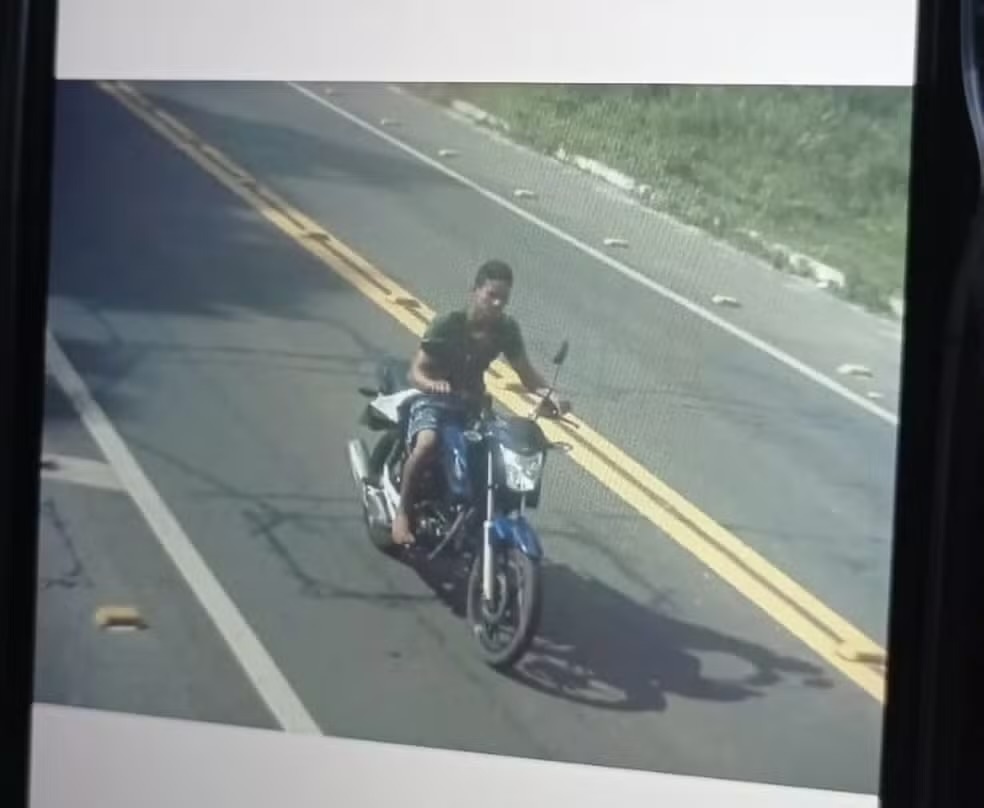 Após matar o mototaxista, criminoso roubou a moto