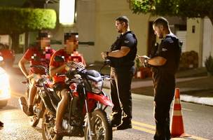 Blitzen prende quinze pessoas e recupera nove celulares roubados em Teresina (Foto: SSP-PI)