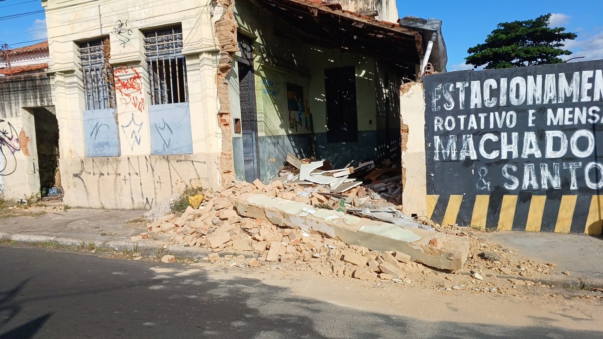 Casa abandona centro