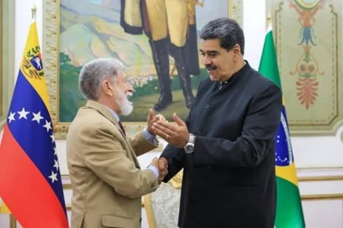 Celso Amorim foi enviado para acompanhar o processo de apuração dos votos