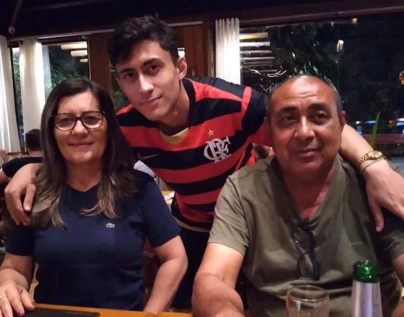 Família que estava no carro de passeio