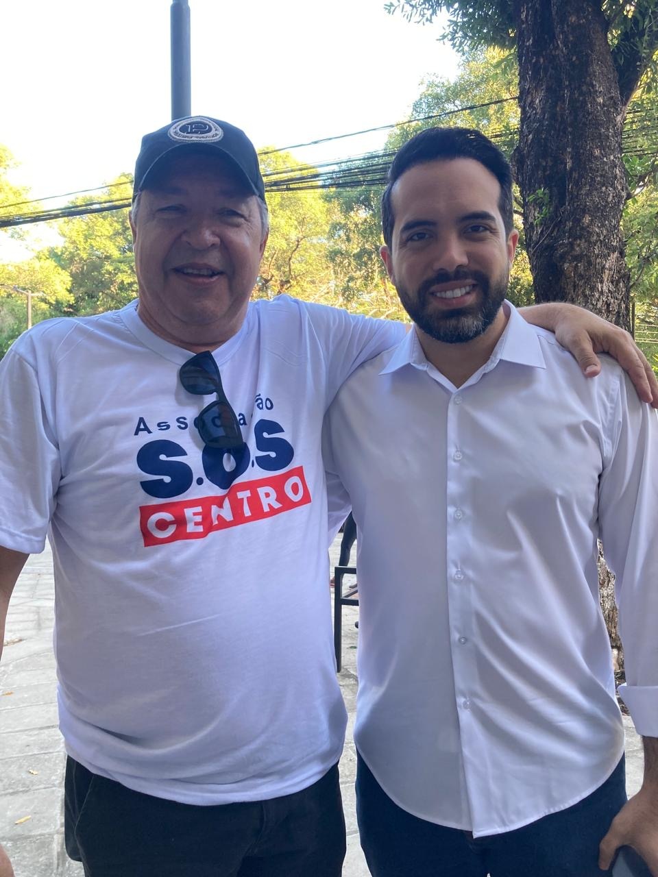 Gessy Lima e Tonny Kerley, candidatos.
