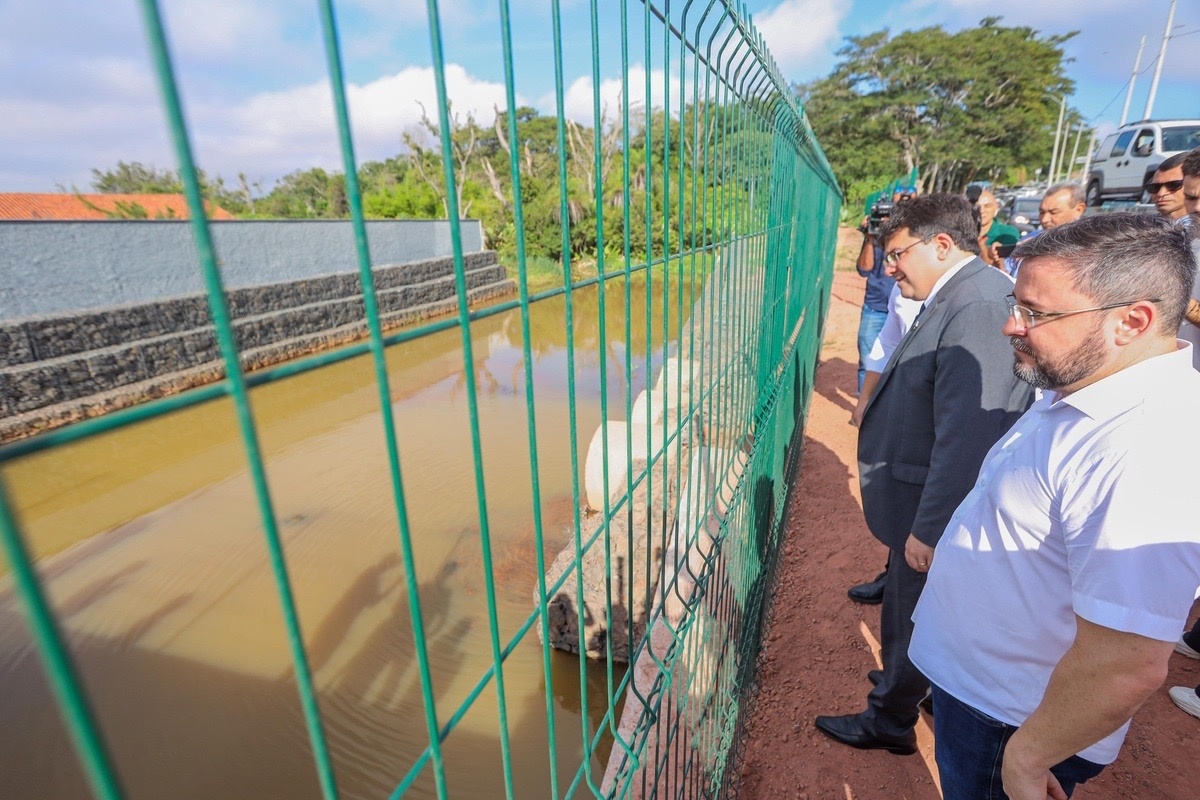 Inauguração da galeria de drenagem na BR-343