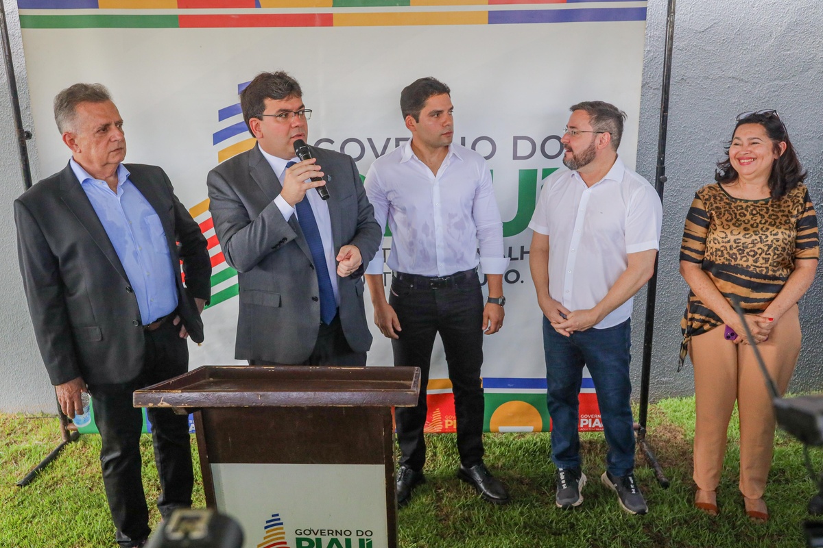 Inauguração de galeria para drenagem de àgua na BR-343