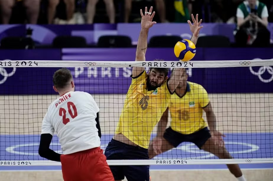 Jogo entre Brasil e Polônia no vôlei masculino pela Olimpíadas de Paris