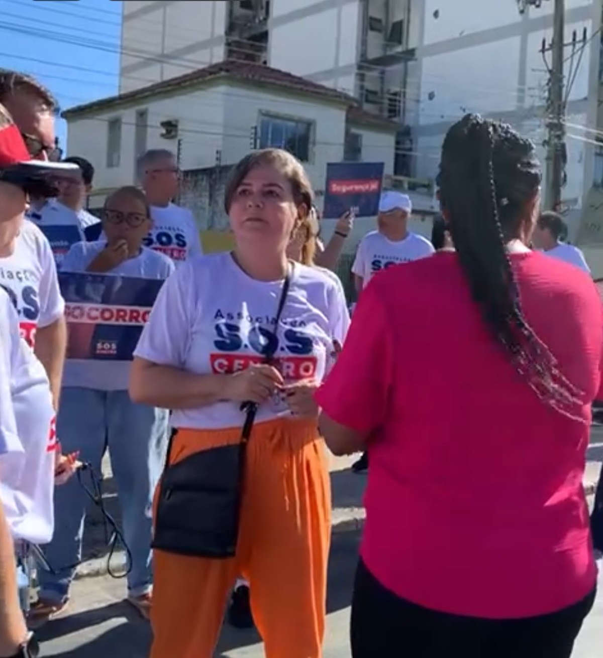 Lúcia Santos passou boa parte do tempo alertando para o real foco do grupo do SOS Centro. Ela ainda nao disse se será candidata.