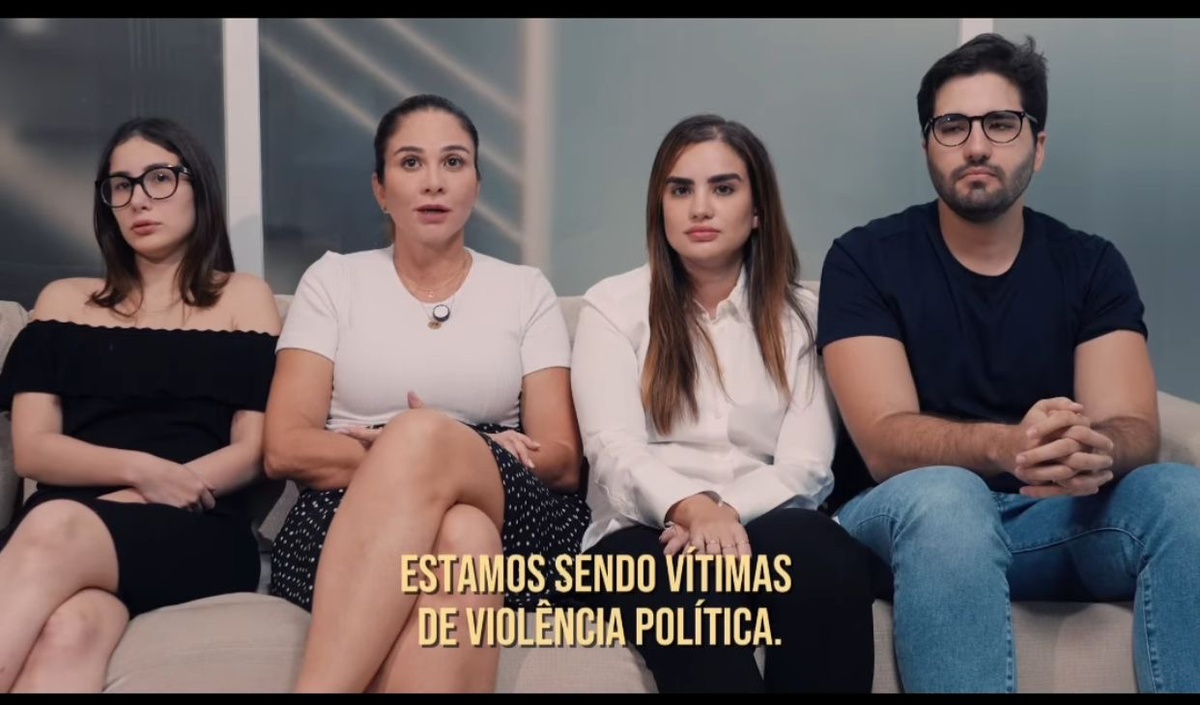 Lucy e os filhos falando sobre os perfis fakes que a atacam