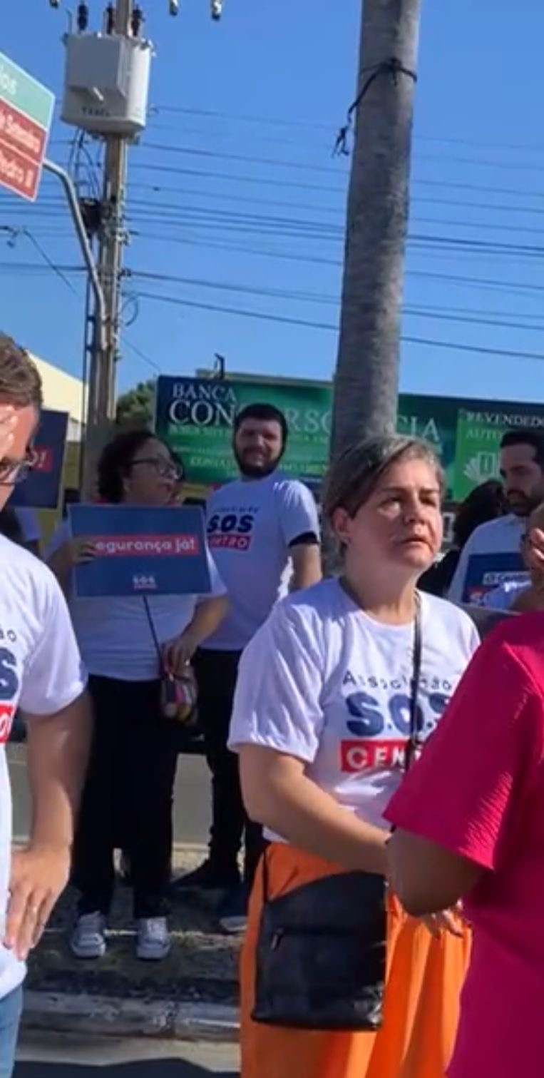 Médica Lúcia Santos comandou o movimento. Descortês com o governo e com a mídia quer-lhe dá espaços