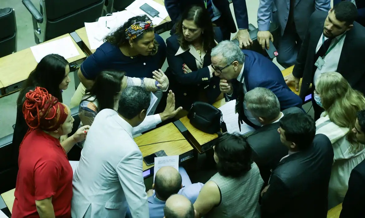Pec perdoa multas