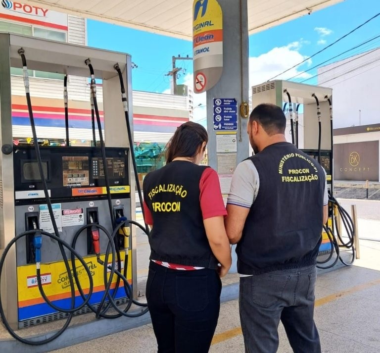 PROCON autua postos de combustíveis em Teresina por aumento nos preços da gasolina