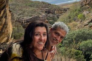 Regina Casé e o marido em férias no Piauí (Foto: Reprodução)