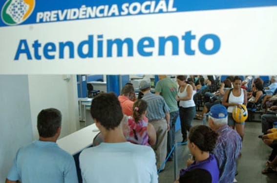 Servidores em greve