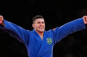 Willian Lima garante medalha de prata e coloca Brasil no pódio em Paris. (Foto: Reprodução/Wander Roberto/COB)