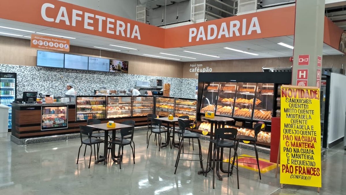 A loja do Assaí Kennedy ganha serviços de Cafeteria e Padaria