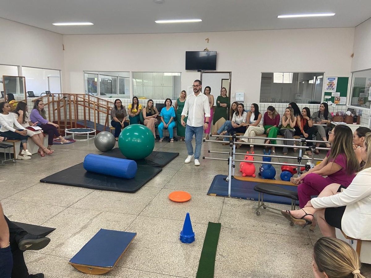 Centro de Capacitação de Profissionais da Educação e Atendimento às Pessoas com Surdez (CAS)