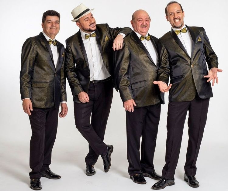 Grupo de samba Demônios da Garoa.