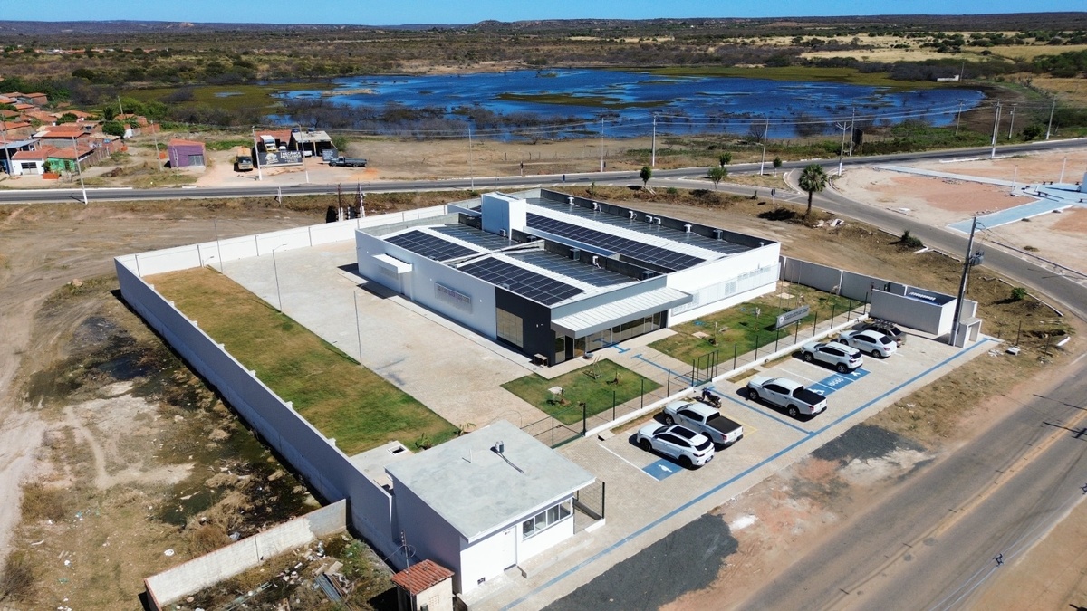 Inaugura forum de Jaicós