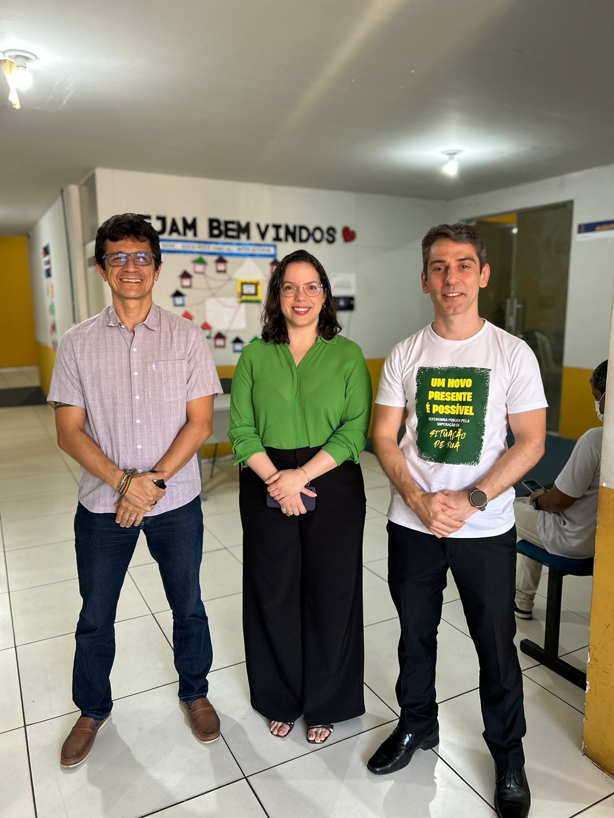 Iniciativa da APIDEP e parceiros beneficia 156 pessoas com serviços de saúde e assistência jurídica.