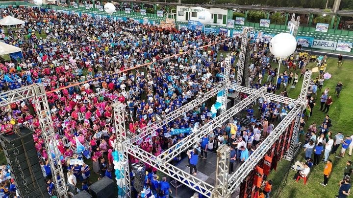 Mão Santa continua a surpreender aos 81 anos