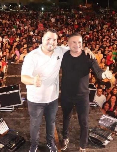O prefeito Manoel e o vice José Alberto.